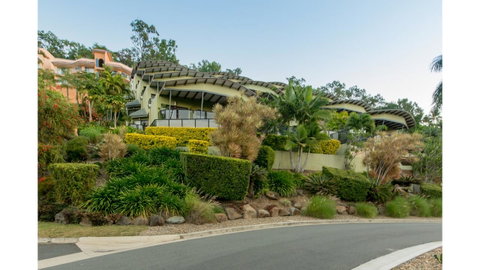 Paradise Penthouse At Waves - Airlie Beach - Tourism Noosa 29