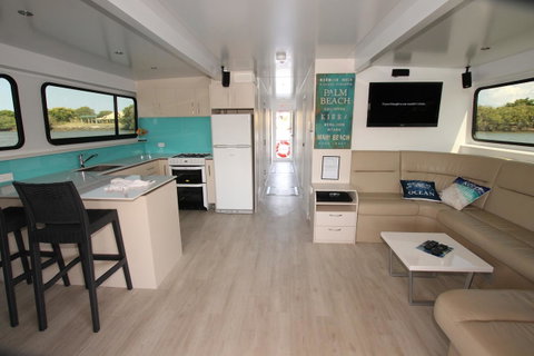 Coomera Houseboats - Tourism Noosa 9
