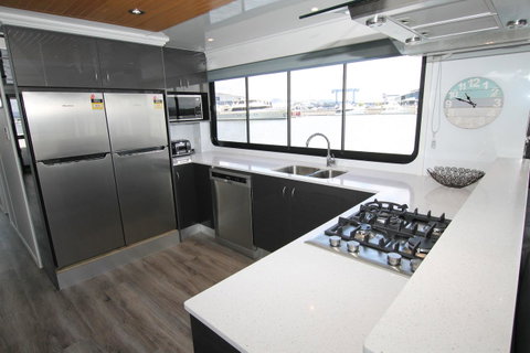 Coomera Houseboats - Tourism Noosa 37