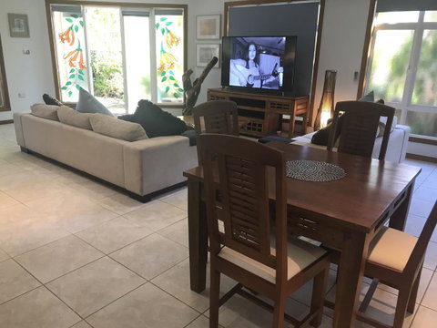 Taj On Byrnes - Private Luxury Apartment Mareeba - Tourism Noosa 6