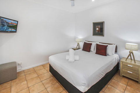 Rimini Holiday Apartments - Tourism Noosa 2