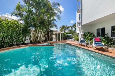 Rimini Holiday Apartments - Tourism Noosa 0