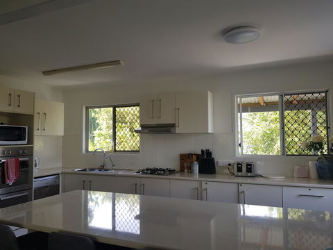 Highland House - Tourism Noosa 5