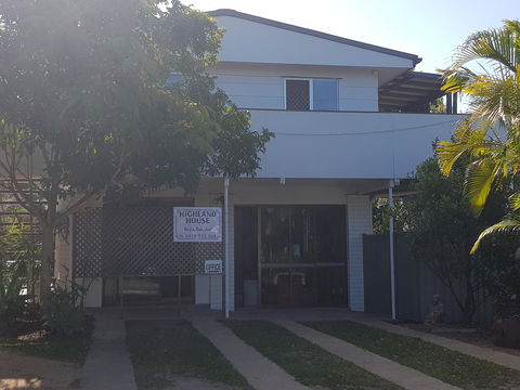 Highland House - Tourism Noosa 6
