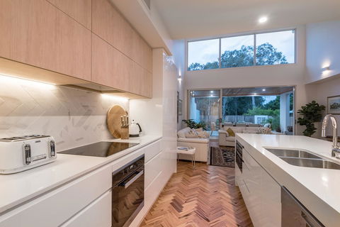 Noosa Villas - Tourism Noosa 15