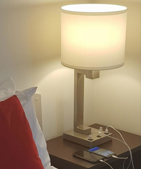 Hides Hotel - Tourism Noosa 5