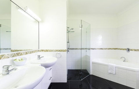 Toscana Village Resort - Tourism Noosa 28