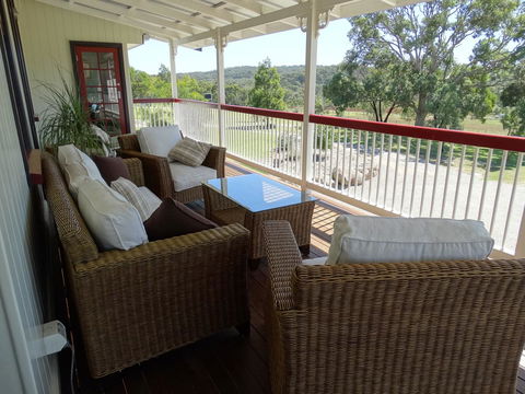 Loughmore House - Tourism Noosa 2