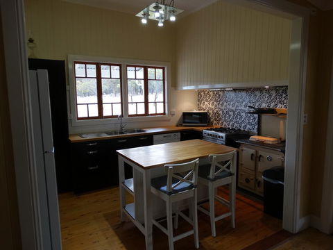 Loughmore House - Tourism Noosa 3