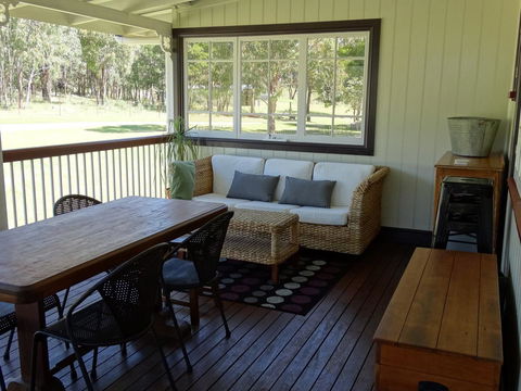 Loughmore House - Tourism Noosa 1