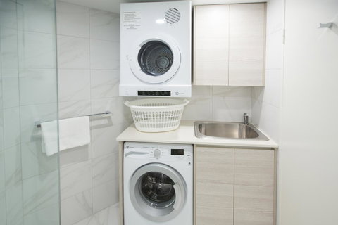 Miami Beachside Holiday Apartments - Tourism Noosa 17