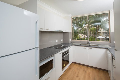 Miami Beachside Holiday Apartments - Tourism Noosa 22