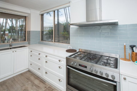 Miami Beachside Holiday Apartments - Tourism Noosa 12