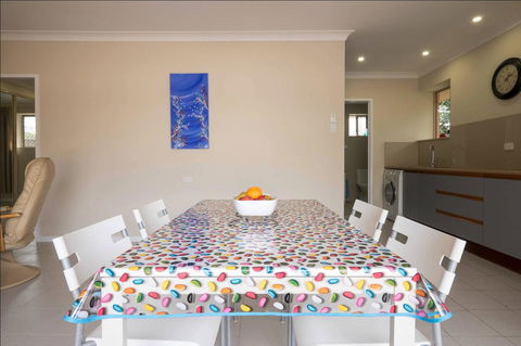 The Villa At The Bay - Tourism Noosa 11