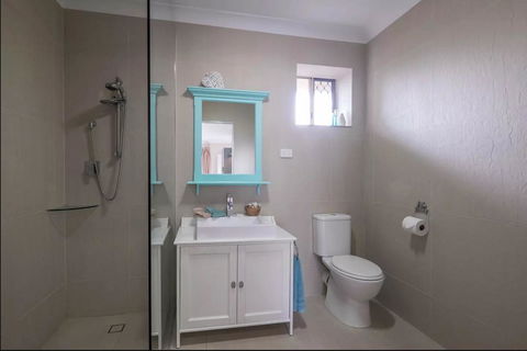 The Villa At The Bay - Tourism Noosa 15