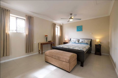 The Villa At The Bay - Tourism Noosa 0