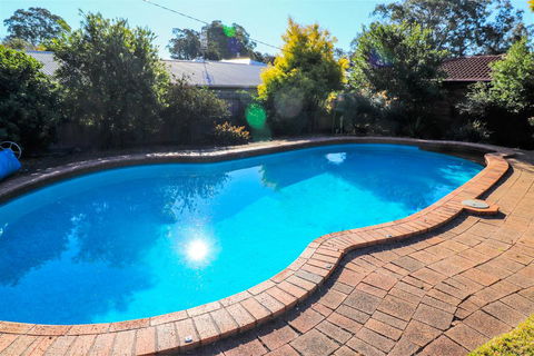 Wemberley Lakehouse - Tourism Noosa 1