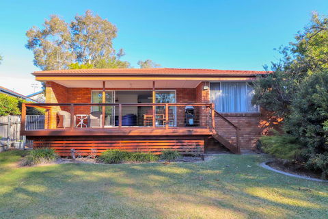 Wemberley Lakehouse - Tourism Noosa 2