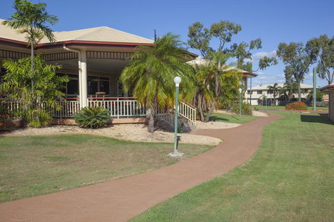Western Heritage Motor Inn - Tourism Noosa 1
