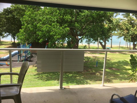Whitehaven Beachfront Holiday Units - Tourism Noosa 3