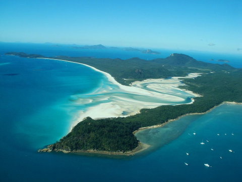 Whitsunday On The Beach - Tourism Noosa 1