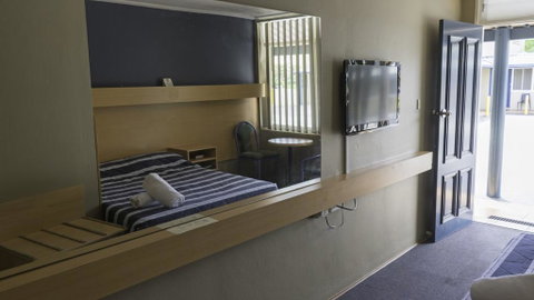 Windsor Motel - Tourism Noosa 1