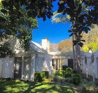 Wisteria Cottage on the Lagoon/Beach - Tourism Noosa