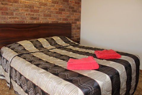 Woomargama Motel - Tourism Noosa 2