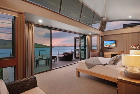 Yacht Club Villa 33 - Serenity - 4 Bedroom 4 Bathroom House Ocean Views 2 Buggies - Tourism Noosa 0