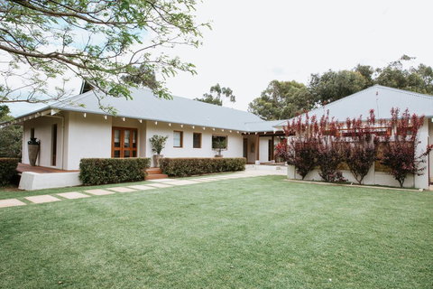 Yallingup Villas - Tourism Noosa 0