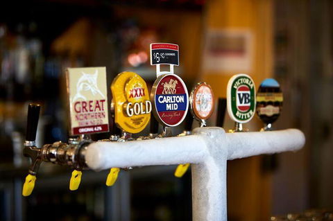 Yandina Hotel - Tourism Noosa 2