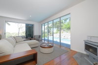 YARINGA - Retreat Style Accomodation with Swimming Pool