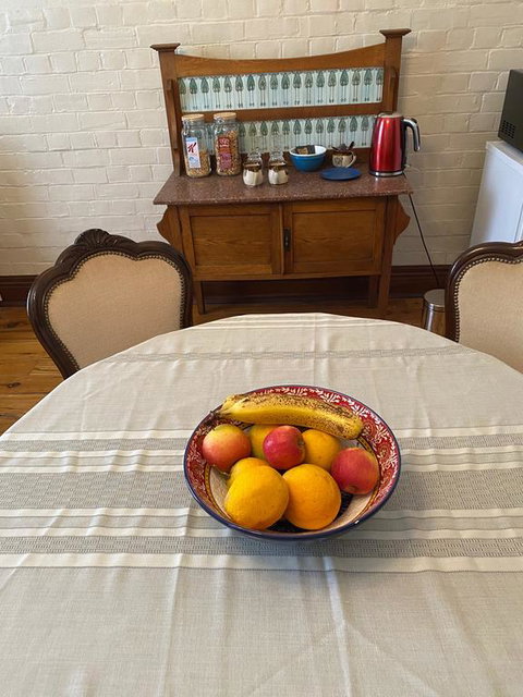 Yass Central B&B - Tourism Noosa 2
