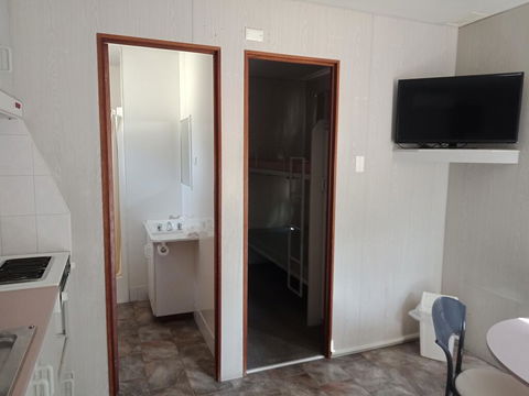 Young Caravan Park - Tourism Noosa 1