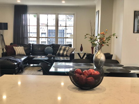 Your Home Away From Home - Tourism Noosa 0