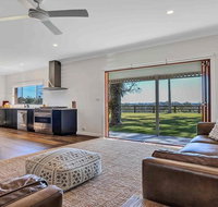 Your Luxury Escape - Paul's Farmhouse at Newrybar - Tourism Noosa