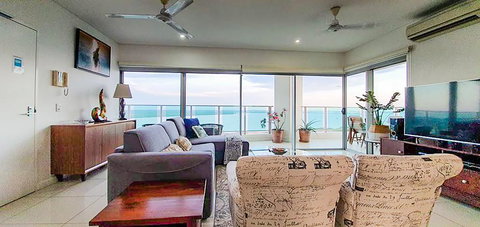 ZEN BY THE WATER - Darwin Premier Retreat - Tourism Noosa 3