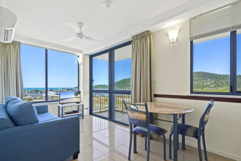 AirliediseNO Hills5min Walk 2 Port Of Airlie/Ferry TerminalWiFiNetflix - Tourism Noosa 0