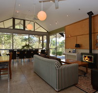 Elfin Hill Vineyard Accommodation - Tourism Noosa