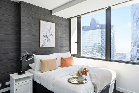 A Cozy 2BR Apt On Spencer St With FREE Parking - Tourism Noosa 1