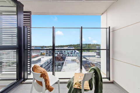 A Cozy & Plush 2BR Apt Next To The Yarra River - Tourism Noosa 3