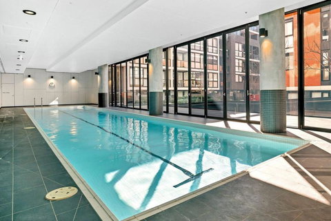 A Cozy & Plush 2BR Apt Next To The Yarra River - Tourism Noosa 2