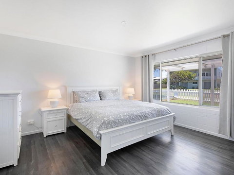 A Little Beach Haven - Tourism Noosa 3