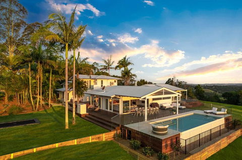 A Perfect Stay - Miren Estate - Tourism Noosa 1