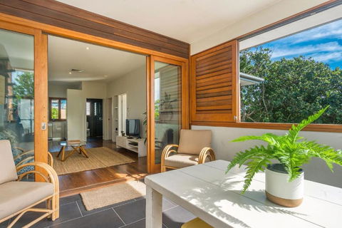 A Perfect Stay - Quiksilver Apartments The Wreck - Tourism Noosa 2