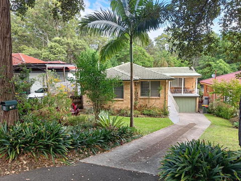 Affordable, Private Apartment With Garage Parking - Tourism Noosa 1