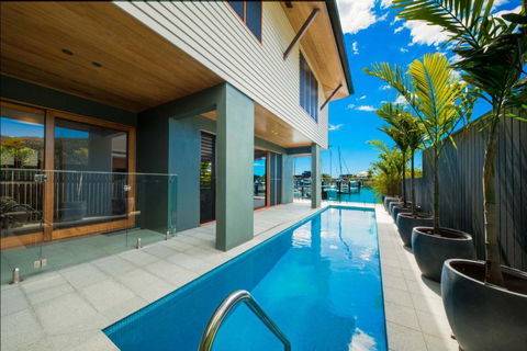 Airlie Beach Marina-Front Luxury At 10 The Cove - Tourism Noosa 2