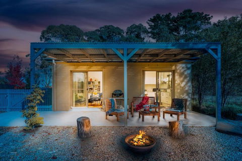 Alderwood Cottage - Cottage W Gorgeous Dam Views! - Tourism Noosa 0