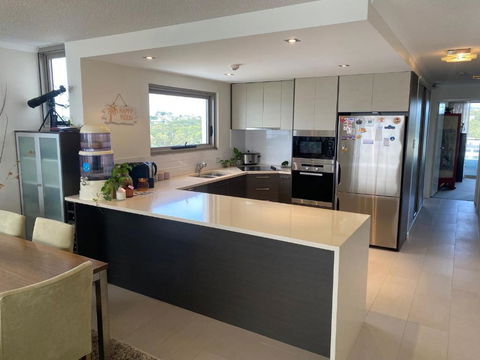 Alex Beachfront 3 Brm Apartment - 9th Floor - Tourism Noosa 3
