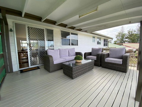 Alma Beach Haven - Tourism Noosa 0